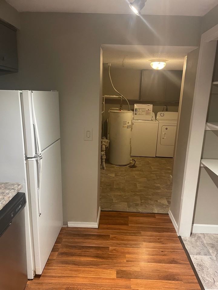 516 Wright St #516 - Photo 4 of 14