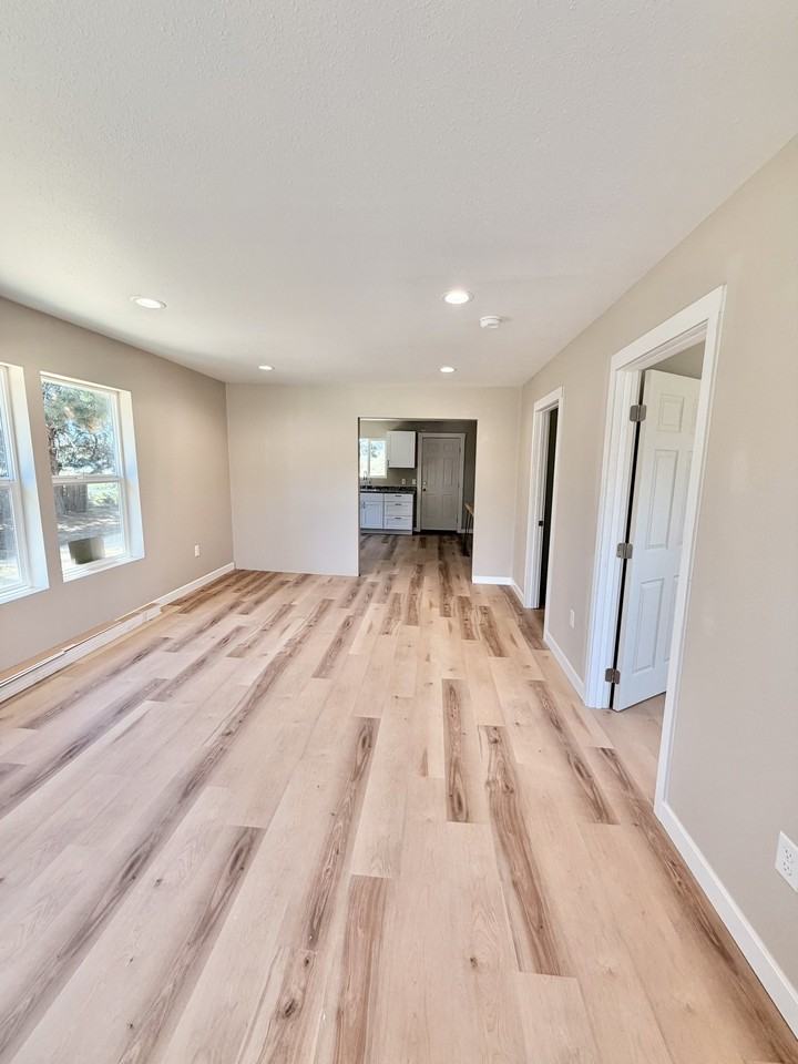 426 S 1st Ave - Photo 2 of 12