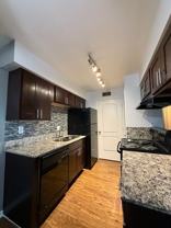 1901 Lakeview Cir - Photo 1 of 1