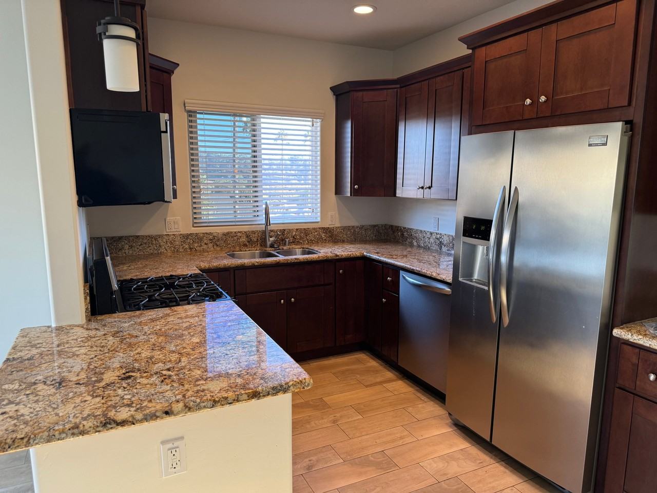 5648 Lauretta St #5648 - Photo 5 of 20