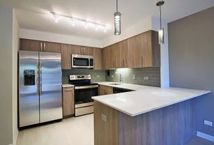 896 S Ashland Ave - Photo 1 of 1