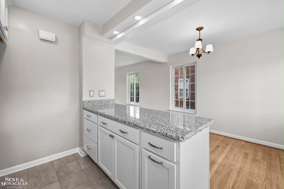22951 Lee Ct - Photo 5 of 10