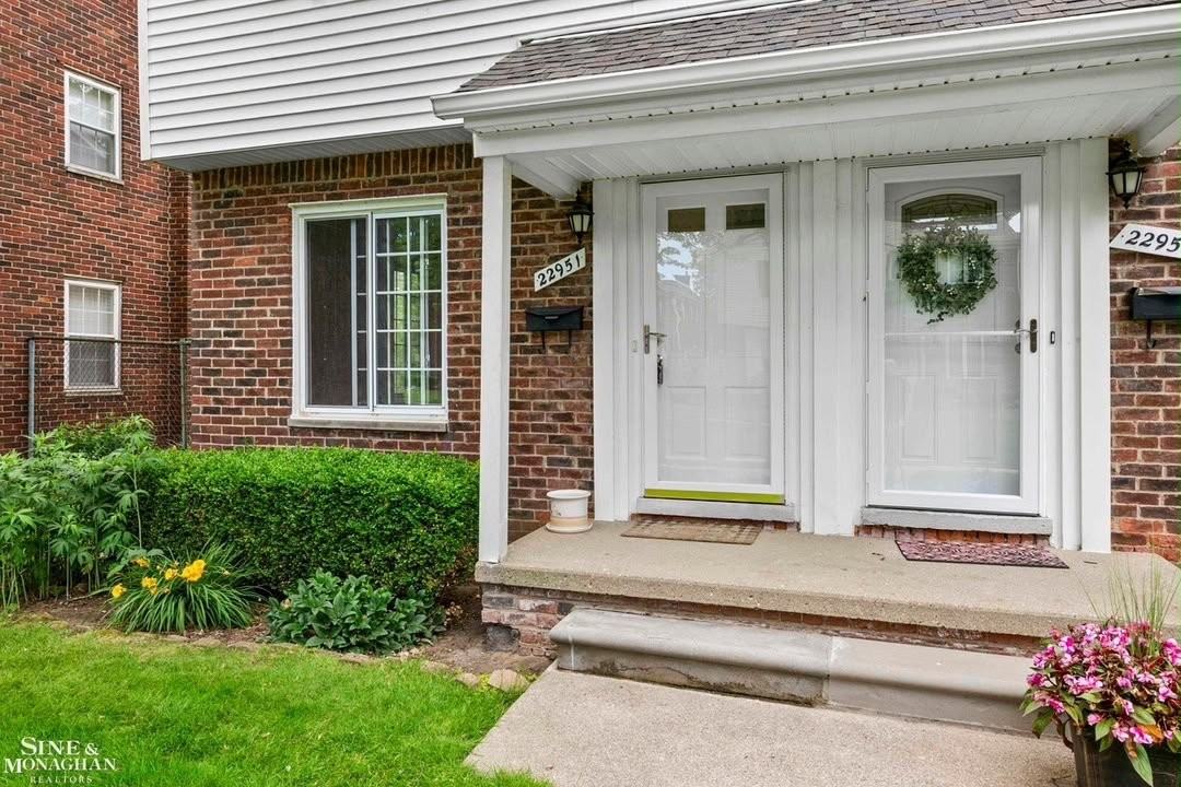 22951 Lee Ct - Photo 7 of 10