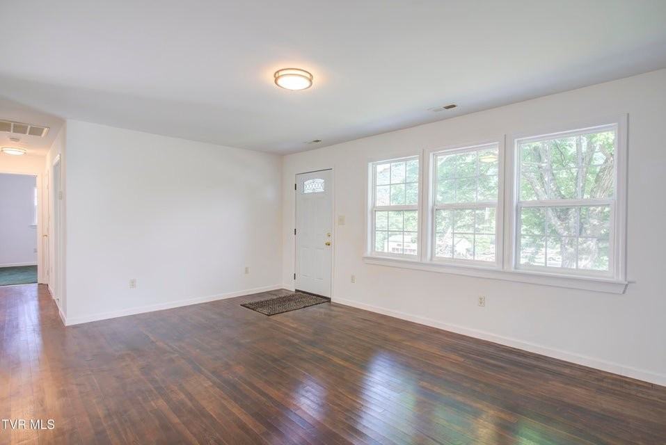 2540 Volunteer Pkwy - Photo 6 of 21