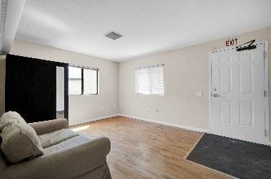 1092 Calcot Pl #8 - Photo 6 of 19