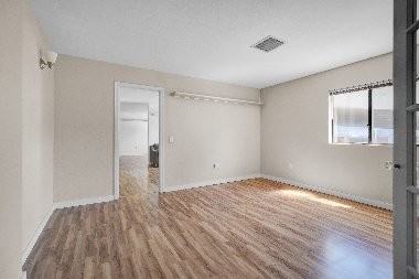 1092 Calcot Pl #8 - Photo 7 of 19