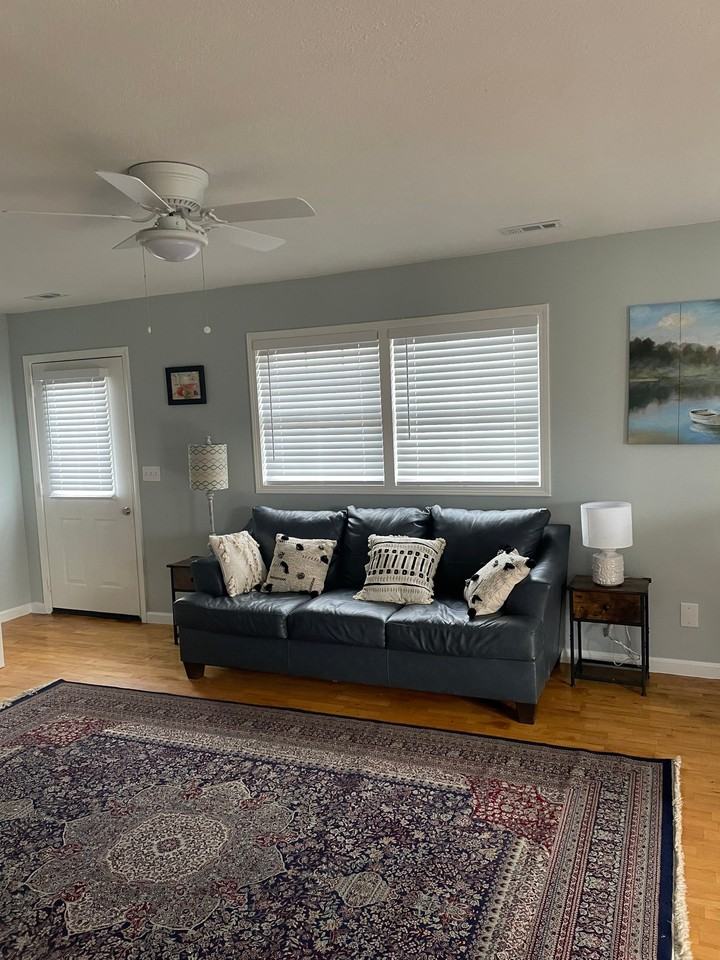 1934 Grandview St #3 - Photo 6 of 18