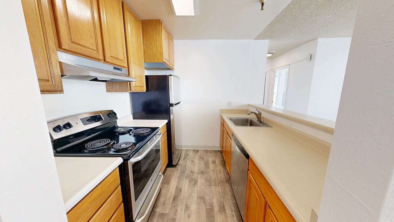 1690 Broadway Street - Photo 4 of 24