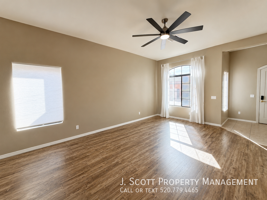 7208 S 30th St - Photo 4 of 24