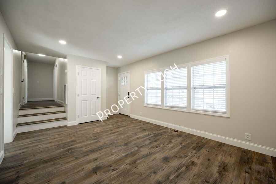 600 Corbley Rd - Photo 4 of 31