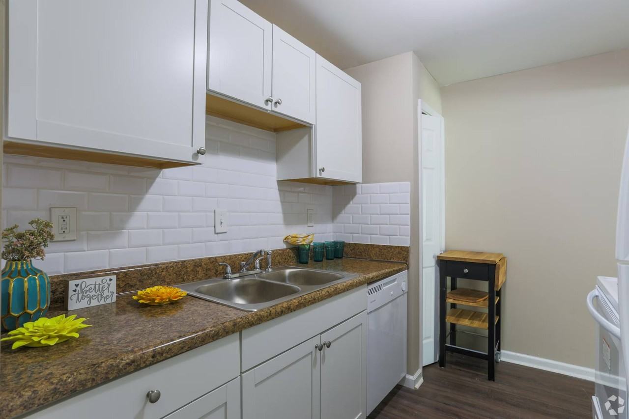 Creekside Forest Apartments - Photo 2 of 4