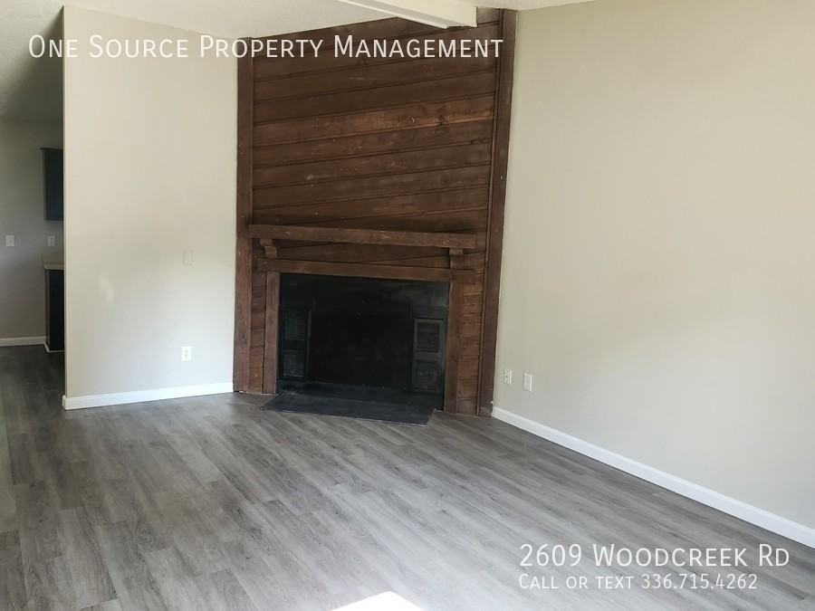 2609 Woodcreek Rd - Photo 5 of 19