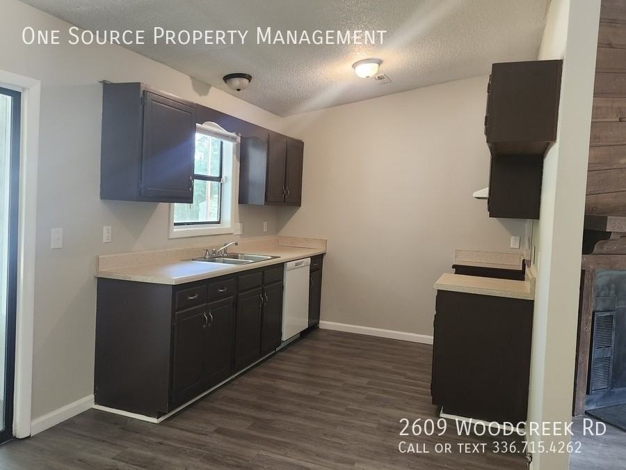 2609 Woodcreek Rd - Photo 7 of 19