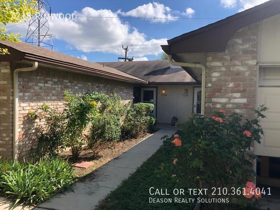 7218 Rimwood - Photo 2 of 26