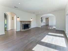 1043 S Plymouth Blvd - Photo 1 of 1
