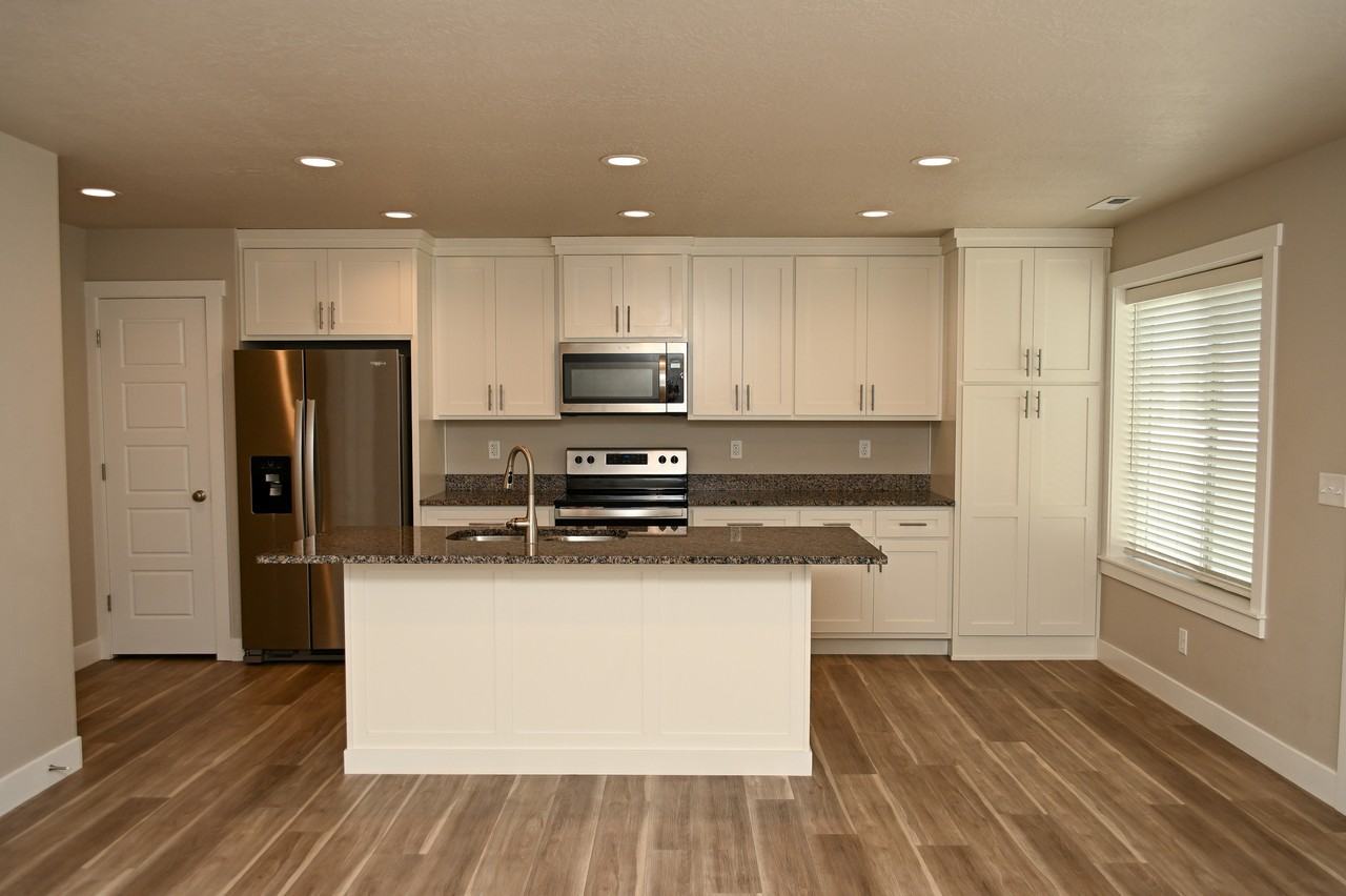 2782 W 4140 S - Photo 6 of 22
