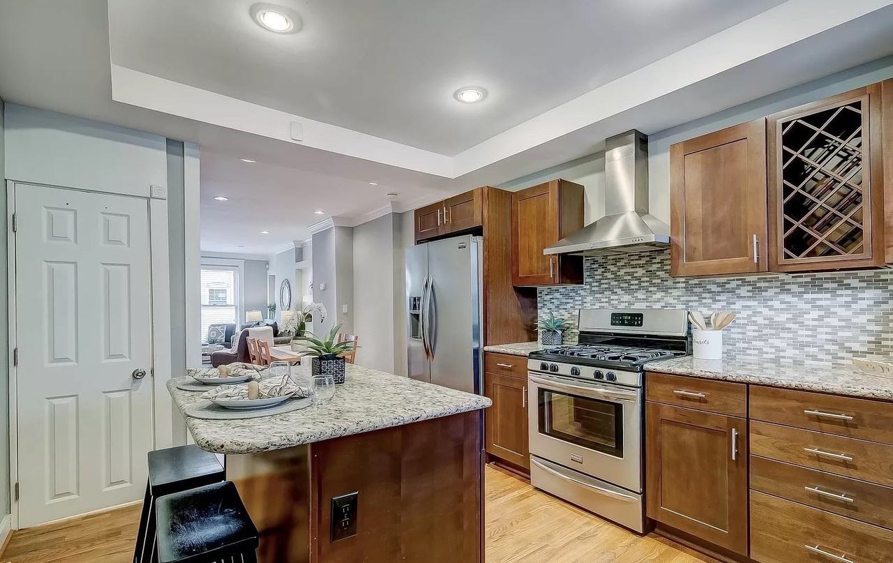 23 N Curley St - Photo 3 of 25