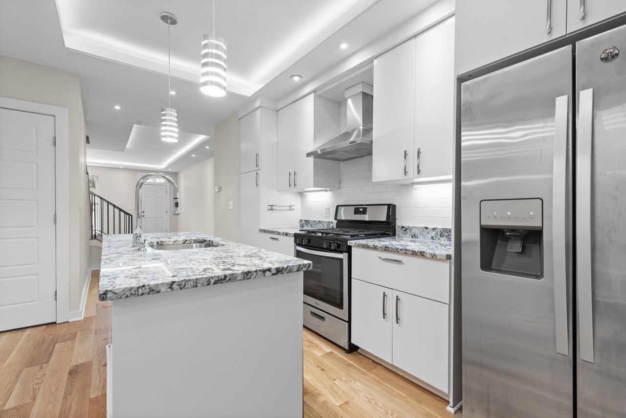 335 S Chester St - Photo 7 of 23