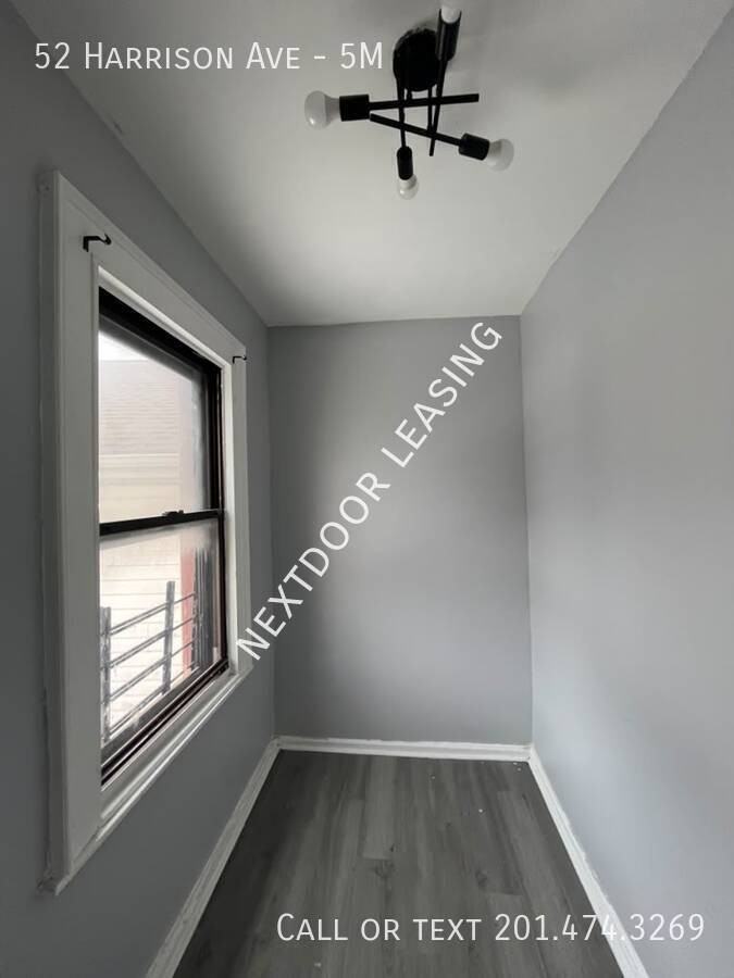 52 Harrison Ave #5M - Photo 5 of 8