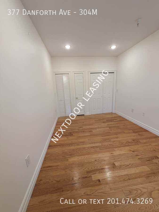 377 Danforth Ave #304M - Photo 4 of 6