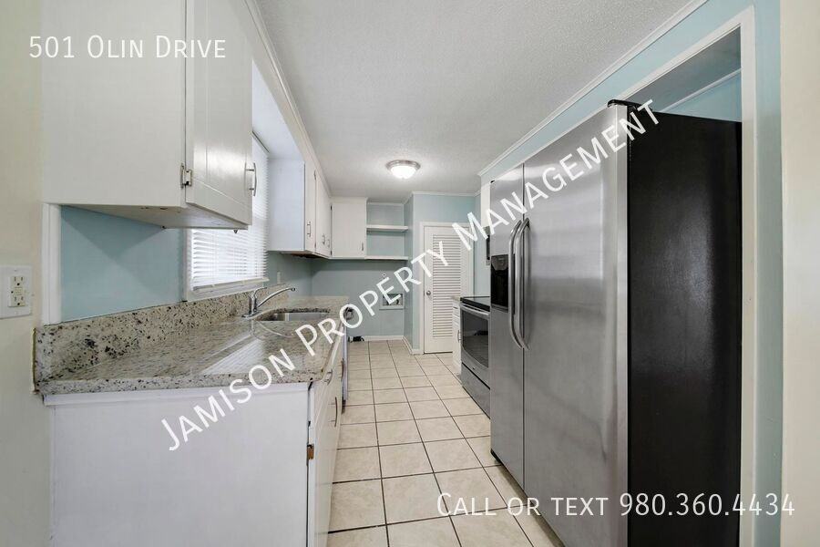 501 Olin Dr - Photo 7 of 27