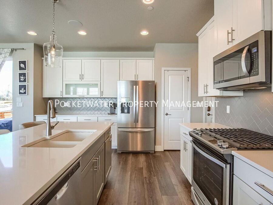 8875 Yates Dr - Photo 5 of 29