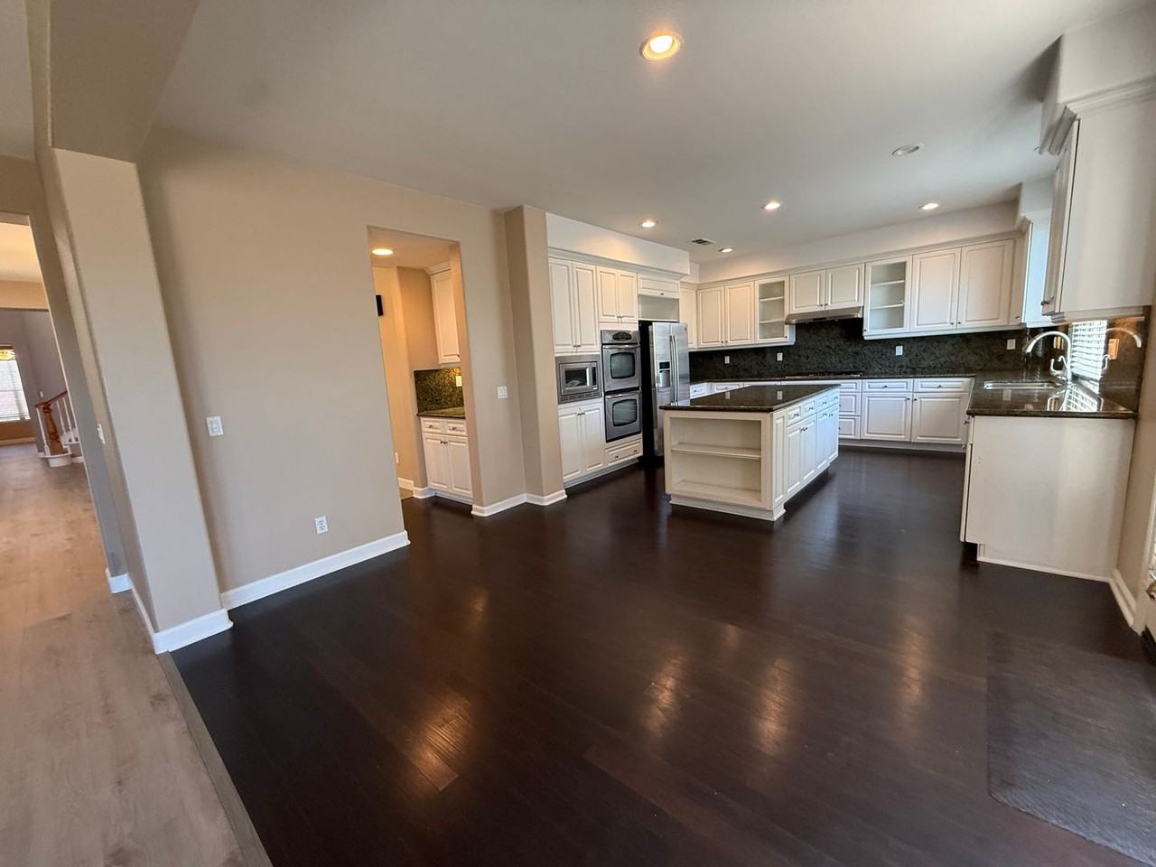 2750 Dove Tail Dr - Photo 2 of 50
