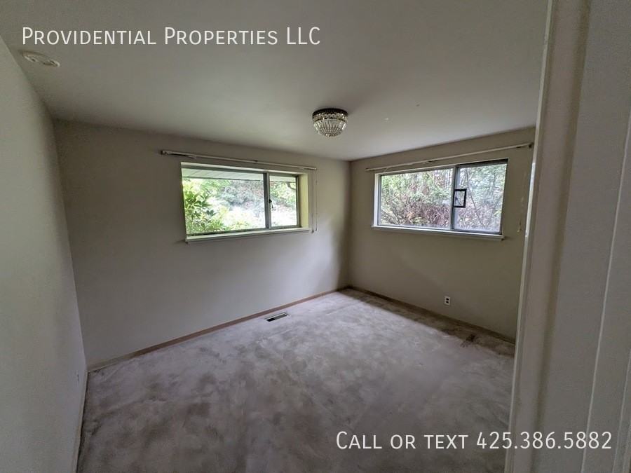 714 100th Ave Se - Photo 5 of 12