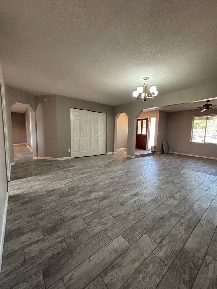 921 W Naranja Ave - Photo 6 of 17