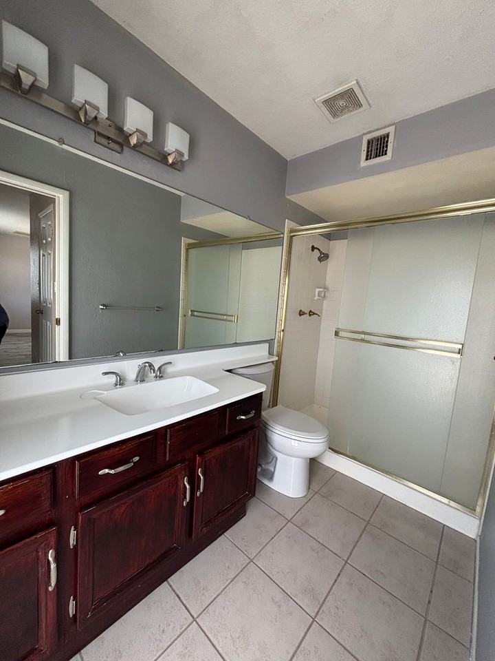 921 W Naranja Ave - Photo 7 of 17