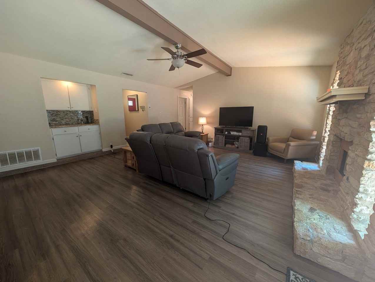 13202 Rampart St - Photo 3 of 22
