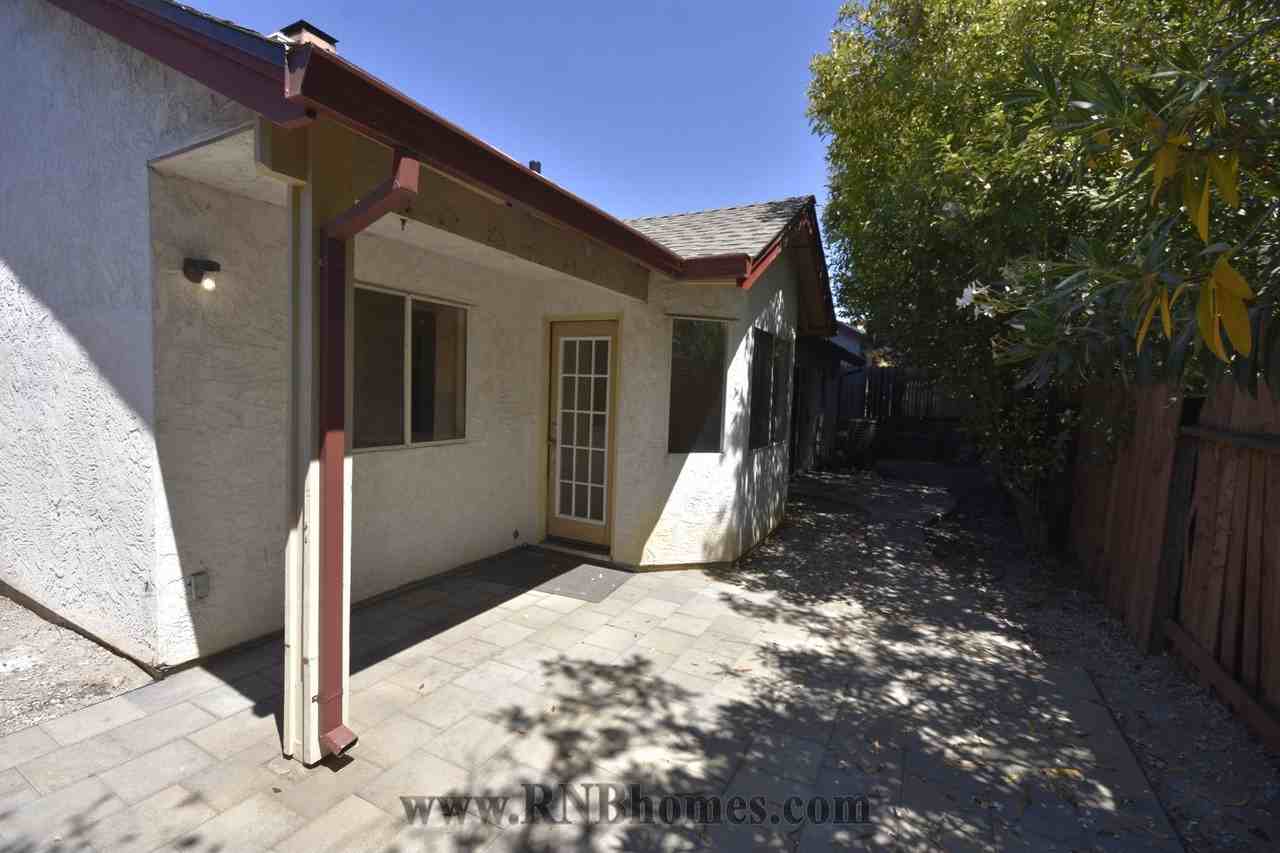 3412 Leland St - Photo 2 of 14