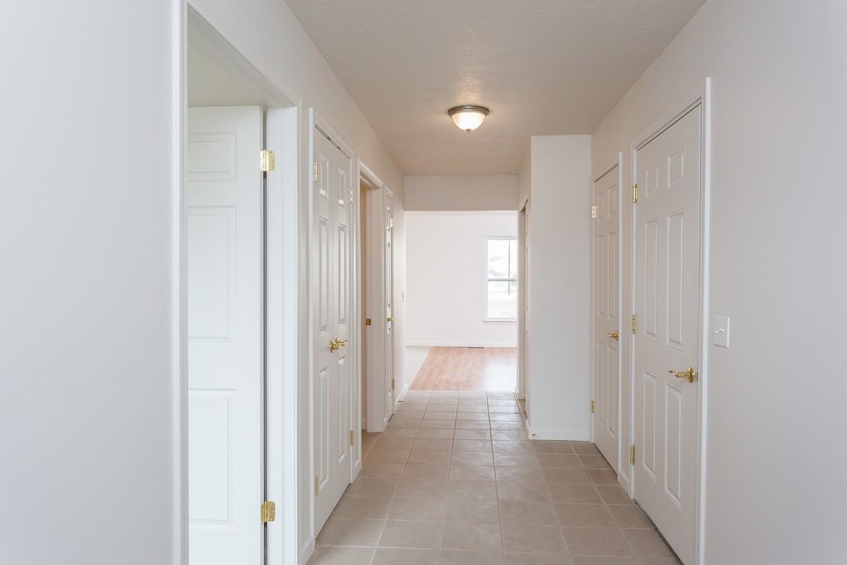 38 Silverlight Way - Photo 4 of 14