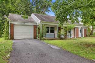 27 Glover Ln - Photo 1 of 1