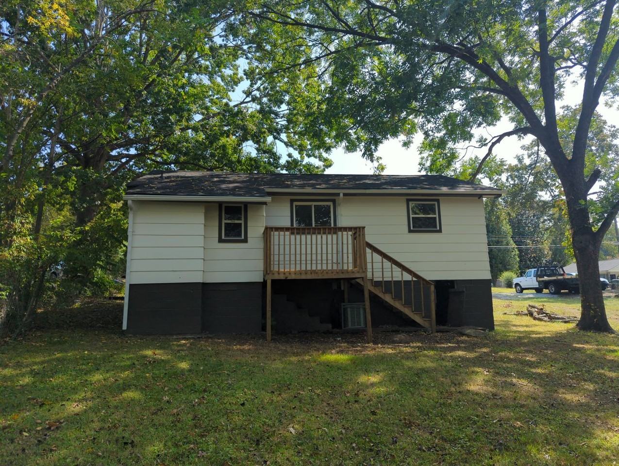 4107 13th Ave - Photo 5 of 16