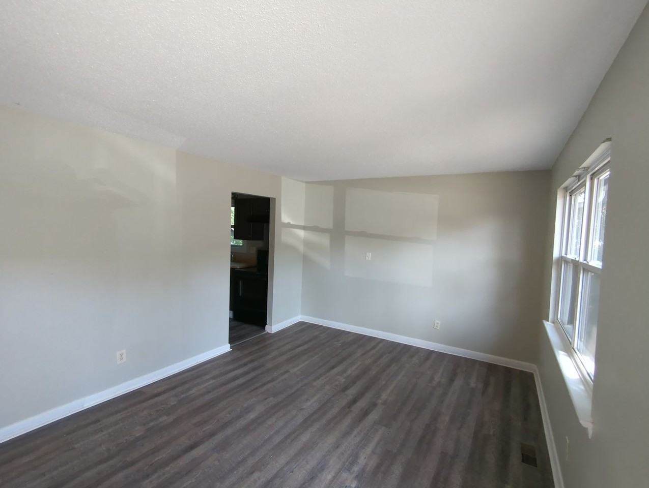 4107 13th Ave - Photo 7 of 16