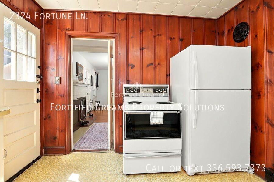 2324 Fortune Ln - Photo 7 of 25