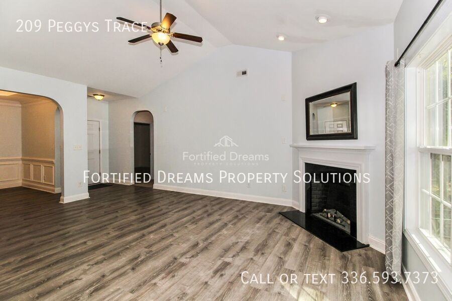 209 Peggys Trce - Photo 4 of 24