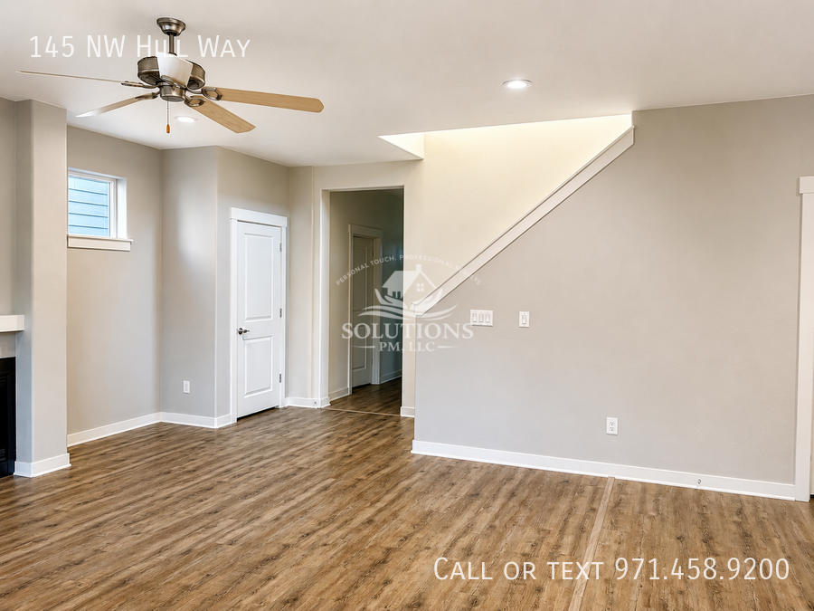 145 Nw Hill Way - Photo 3 of 21
