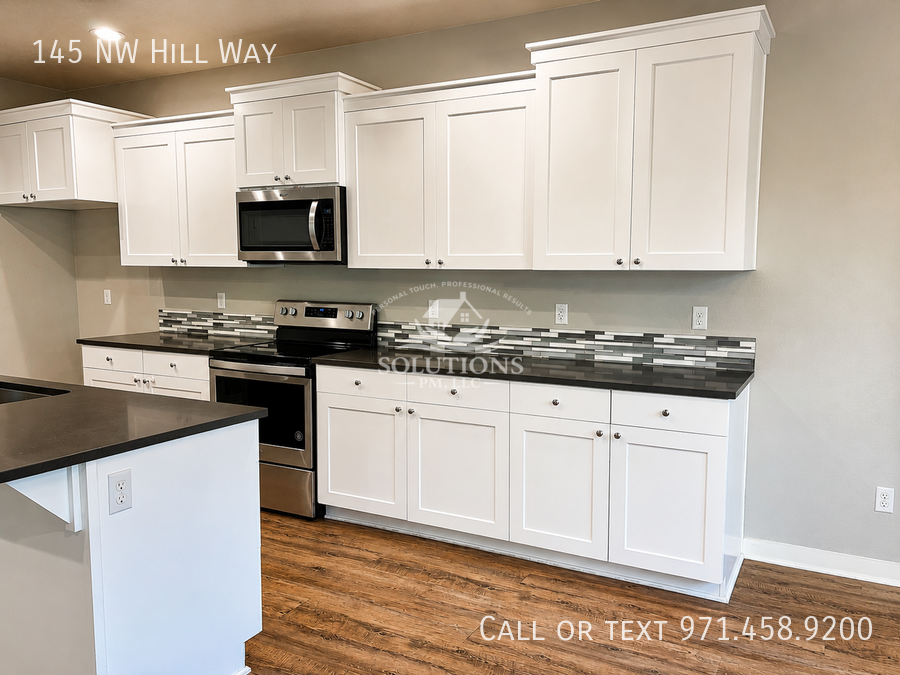 145 Nw Hill Way - Photo 7 of 21
