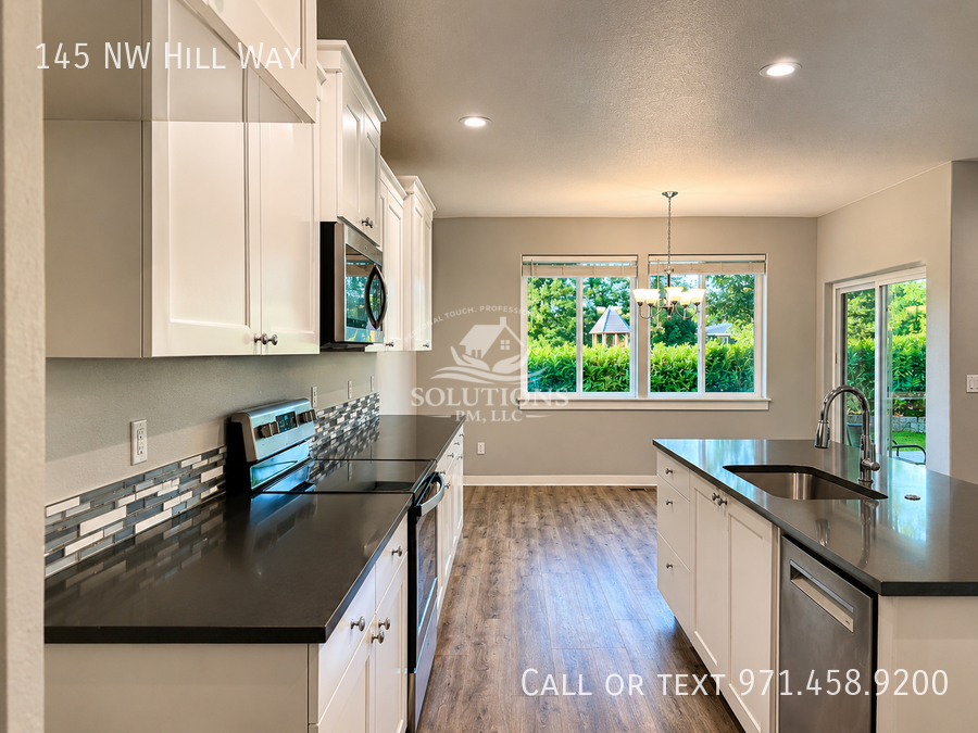 145 Nw Hill Way - Photo 2 of 21