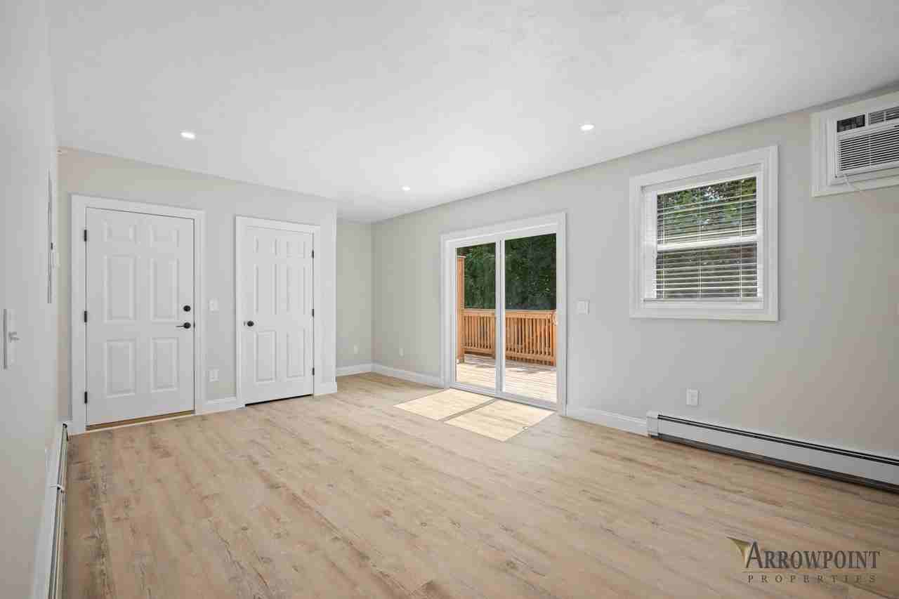 4 Manor Dr #F - Photo 5 of 50