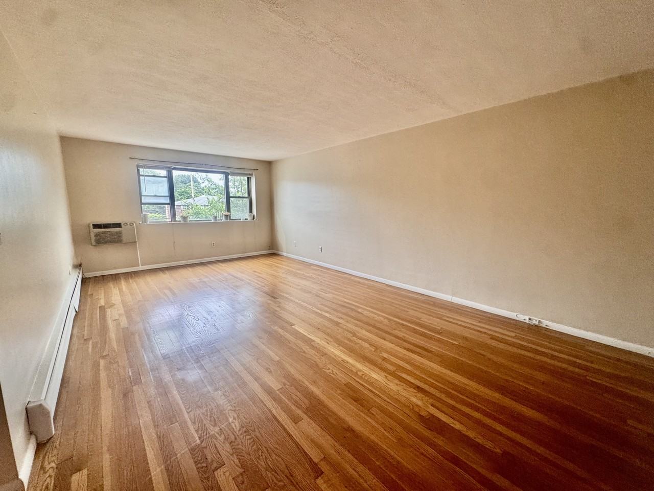 97 Spring St #C3 - Photo 2 of 8