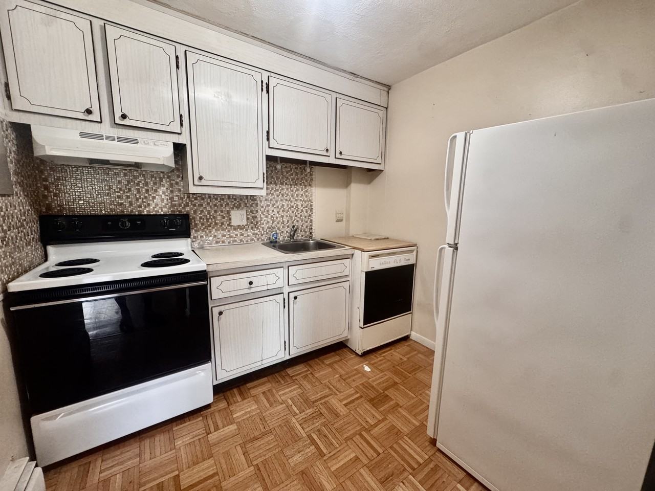 97 Spring St #C3 - Photo 3 of 8