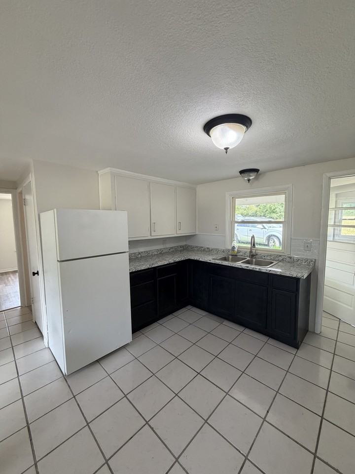 6381 Monroe Rd #NA - Photo 2 of 7