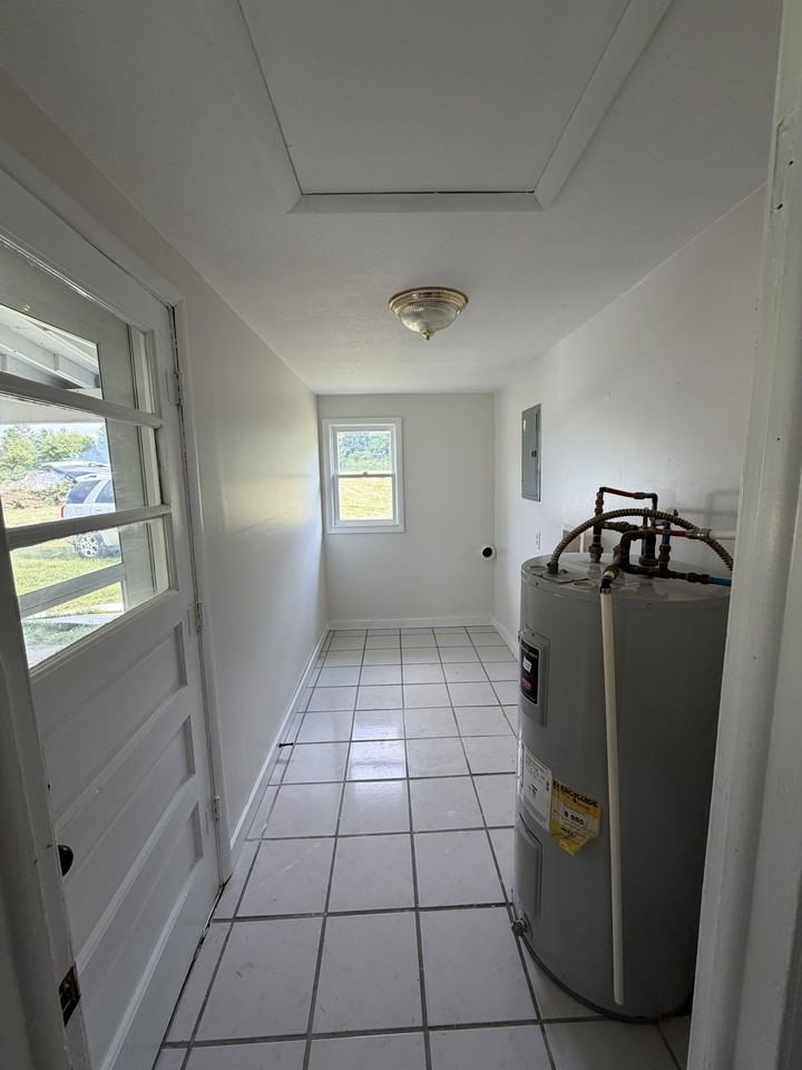 6381 Monroe Rd #NA - Photo 6 of 7