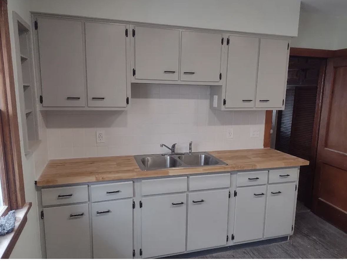 4411 Memphis Ave - Photo 2 of 9