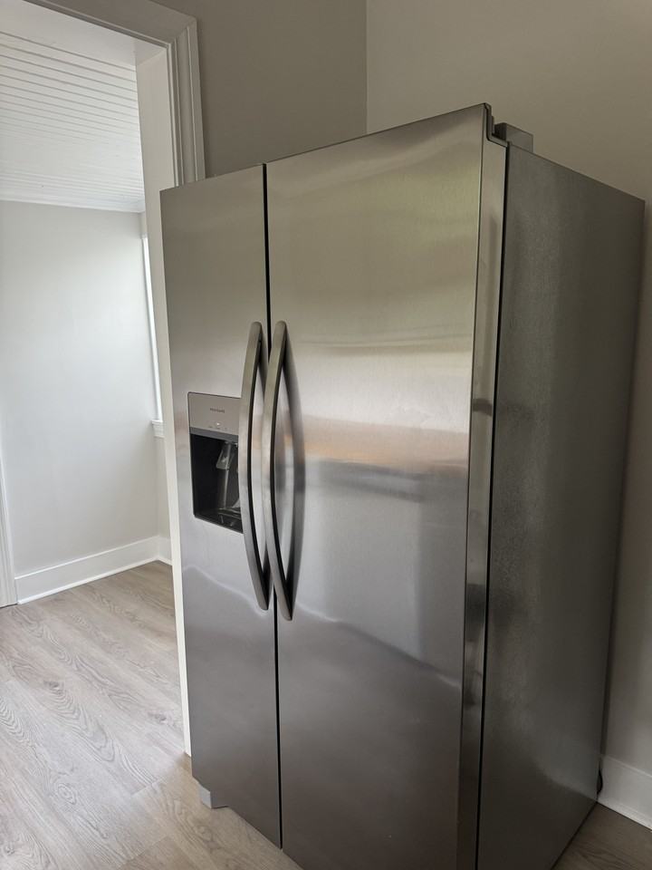 229 Railroad Ave #1 - Photo 6 of 12