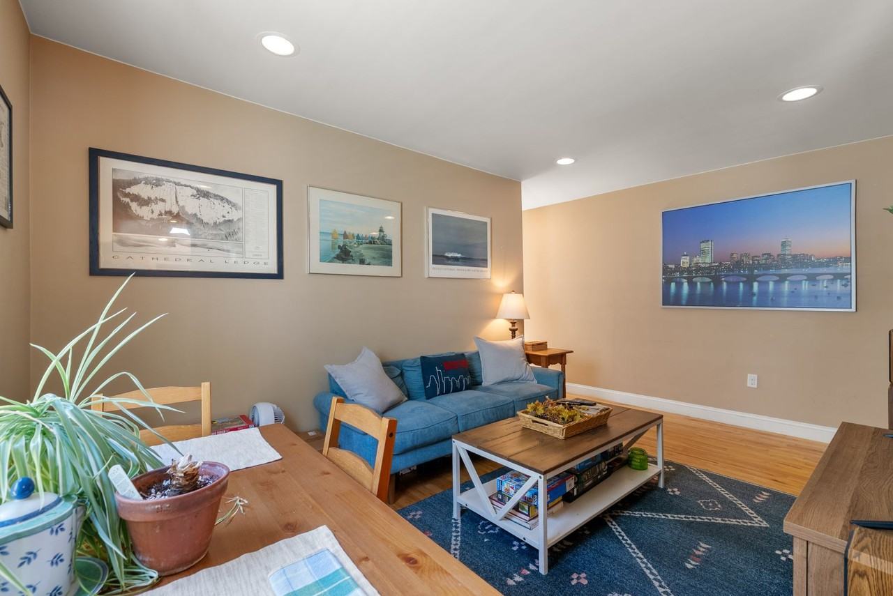 295 River St #3R - Photo 2 of 20