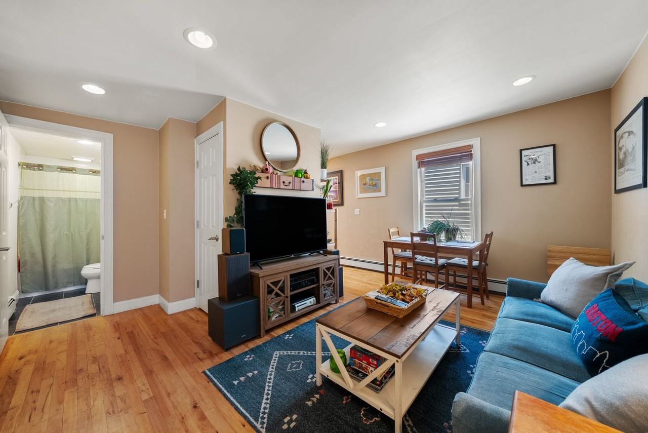 295 River St #3R - Photo 5 of 20